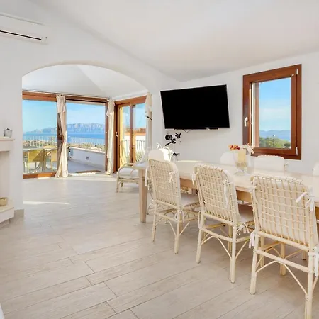 Baia Caddinas Apartment *