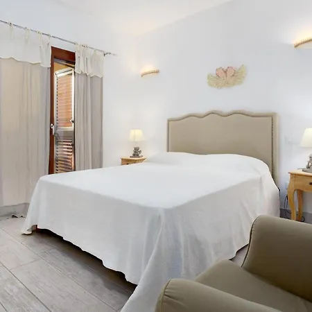 Baia Caddinas Apartman Golfo Aranci